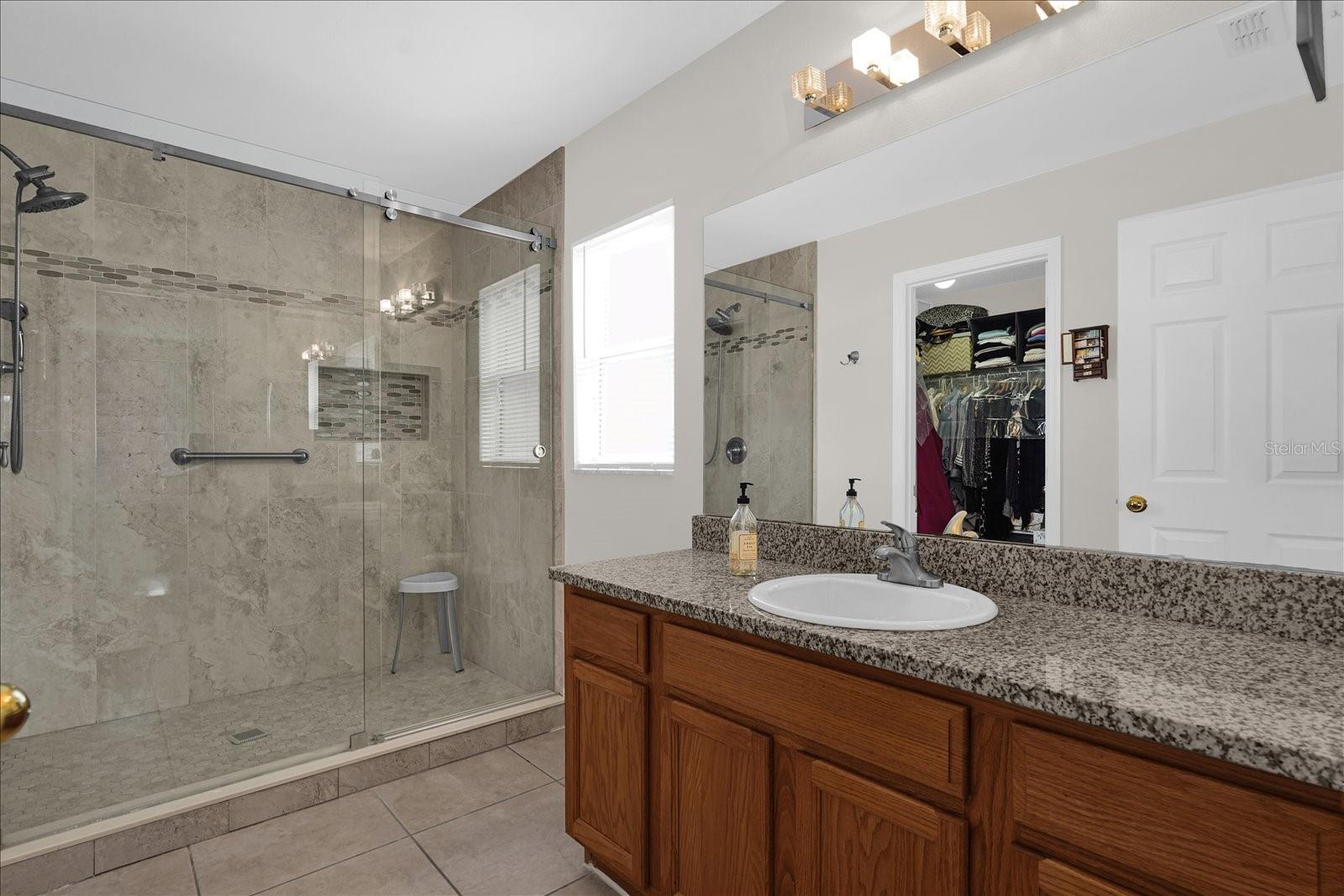 Image 24 of 32 For 12000 Woodglen Circle