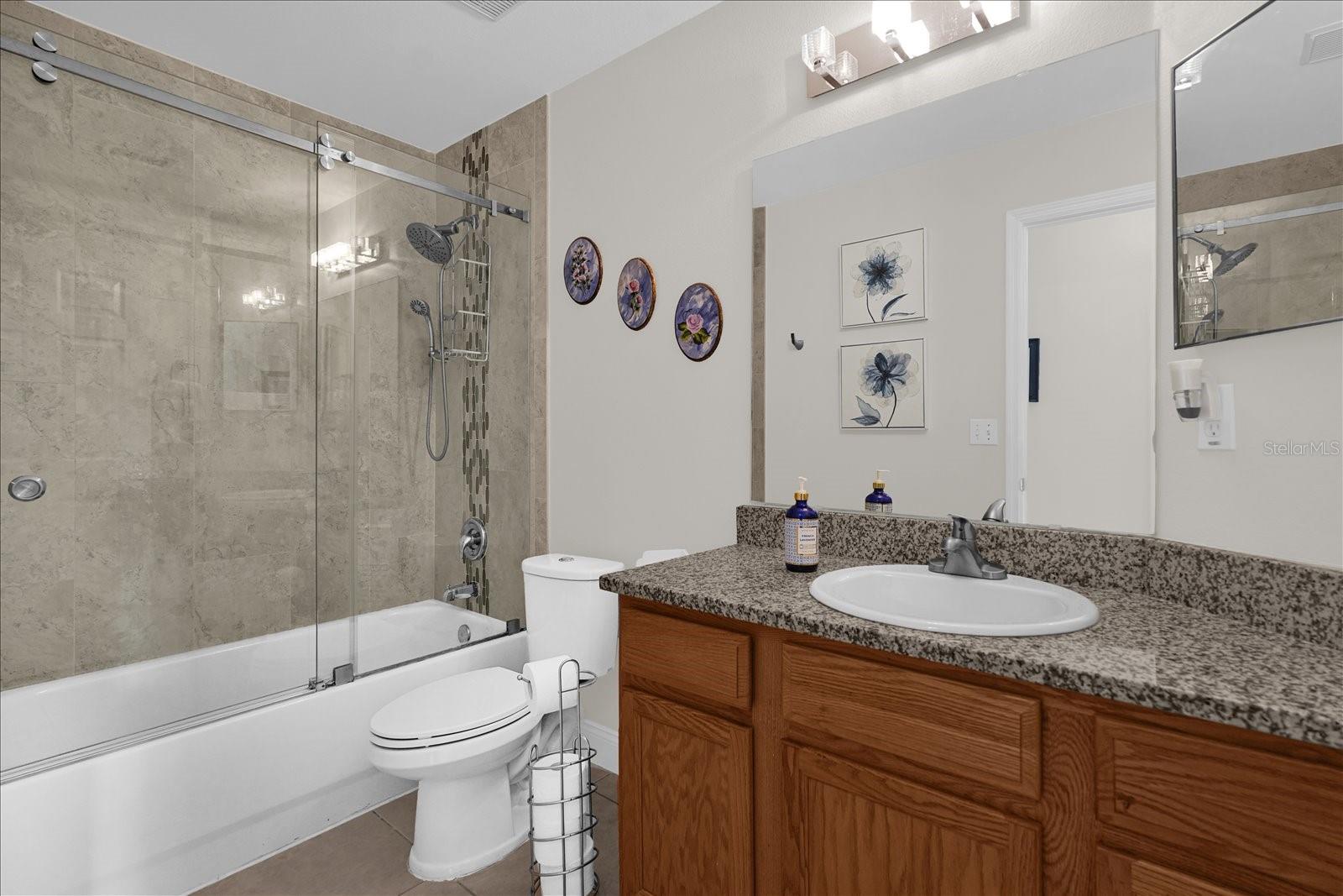 Image 25 of 32 For 12000 Woodglen Circle