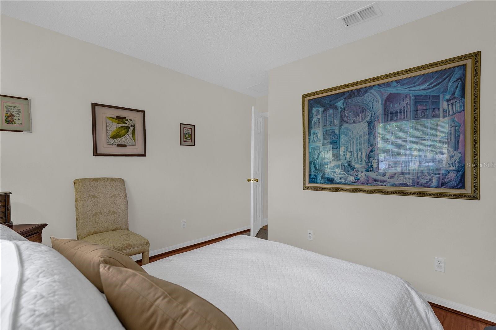 Image 27 of 32 For 12000 Woodglen Circle