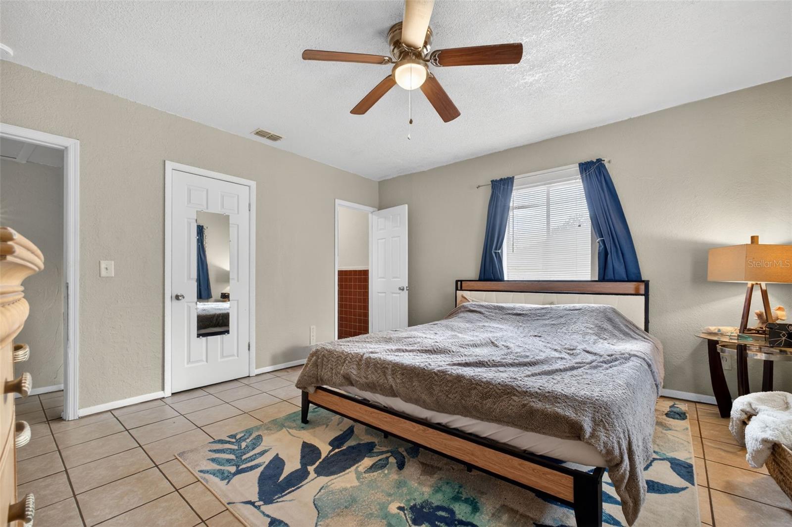 Image 25 of 74 For 39243 Lizabeth Circle