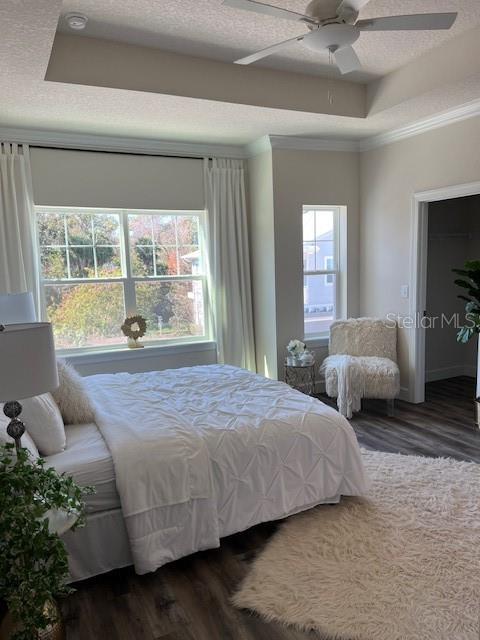 Listing photo id 14 for 5737 Desert Rose Place