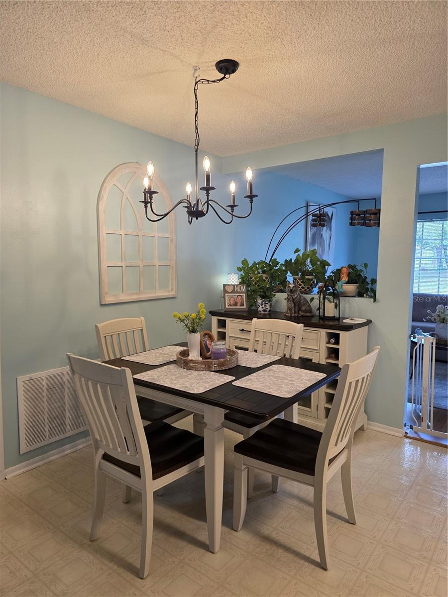 Image 10 of 24 For 12532 Coronado Drive