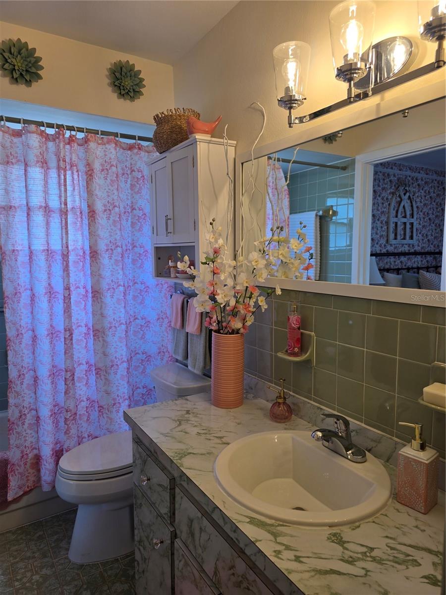 Image 18 of 24 For 12532 Coronado Drive