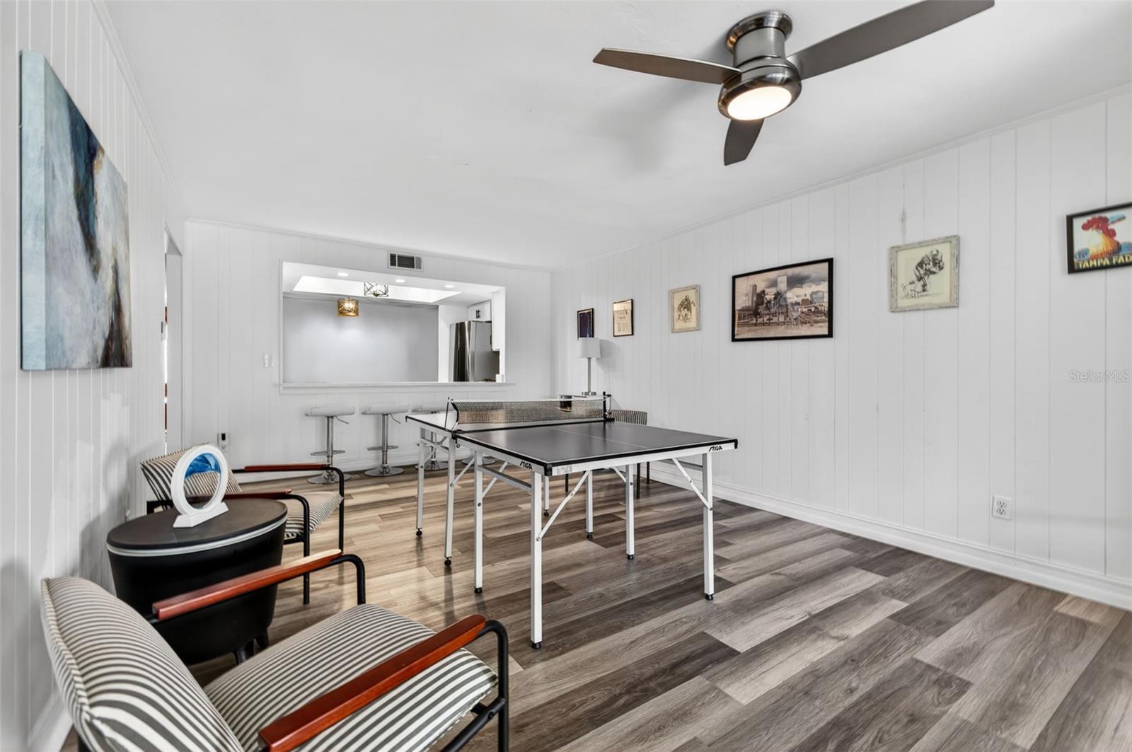 Image 10 of 39 For 8705 Bay Pointe Drive