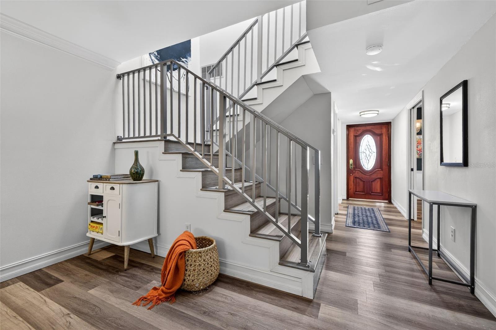 Image 18 of 39 For 8705 Bay Pointe Drive