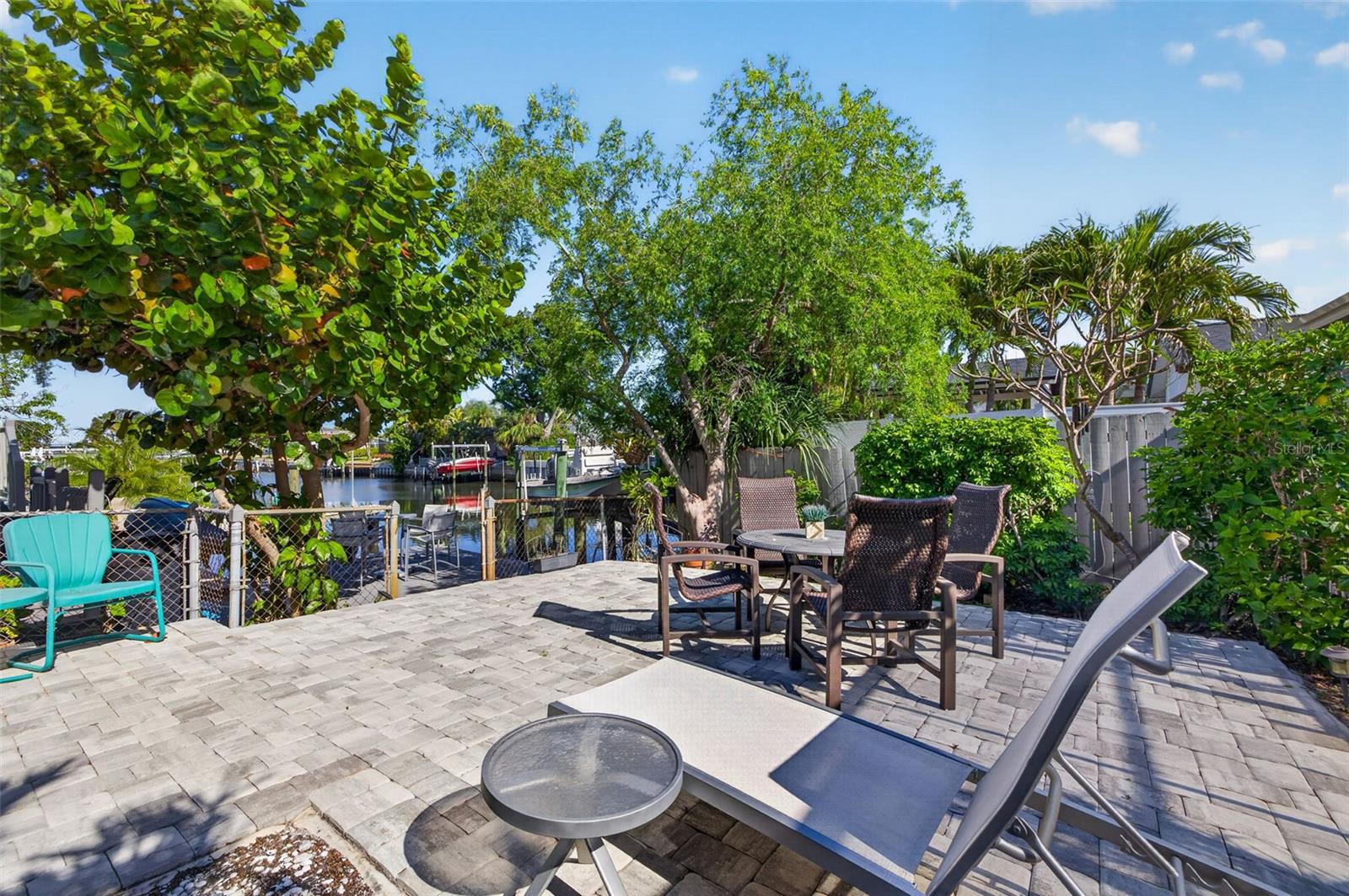 Image 32 of 39 For 8705 Bay Pointe Drive