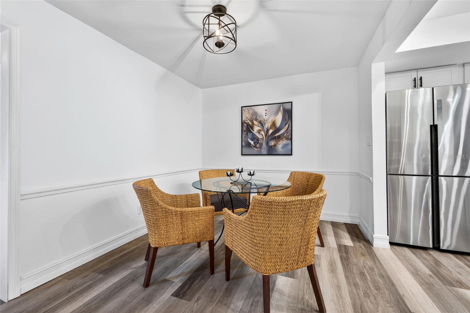 Image 9 of 39 For 8705 Bay Pointe Drive