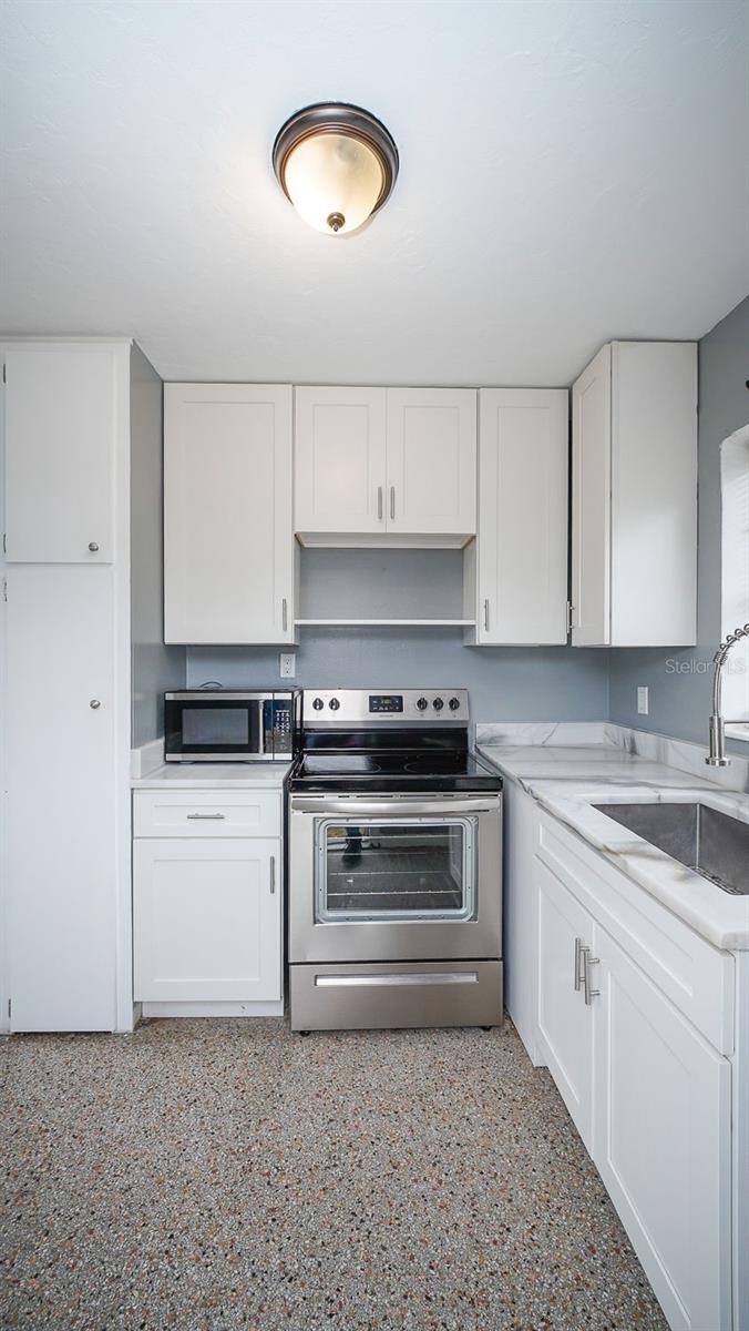 Image 10 of 40 For 6538 42nd Avenue N 1