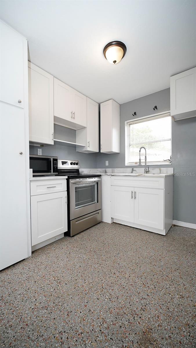 Image 12 of 40 For 6538 42nd Avenue N 1