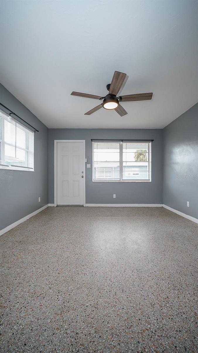 Image 3 of 40 For 6538 42nd Avenue N 1