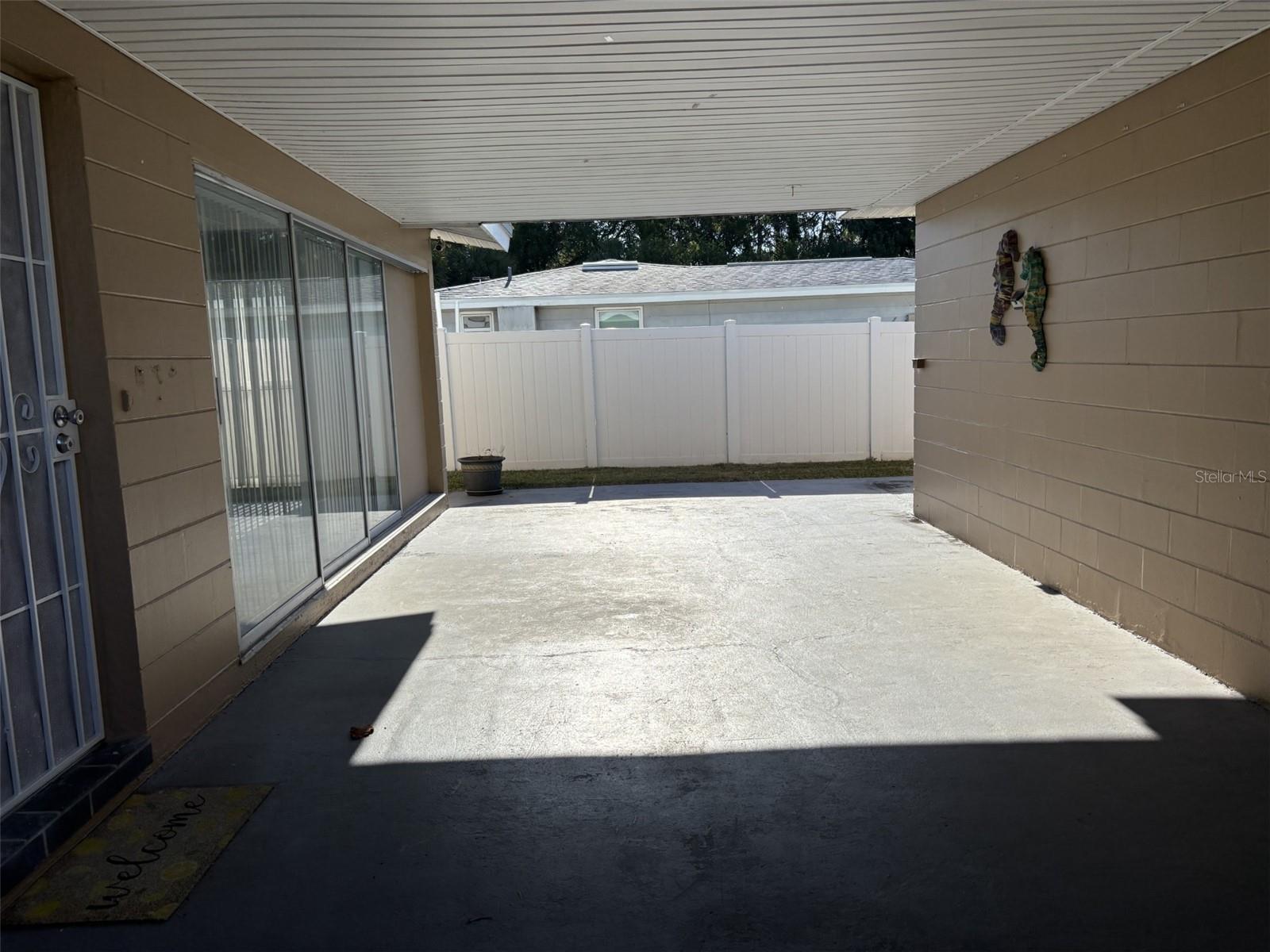 Image 18 of 23 For 4940 Shell Stream Boulevard