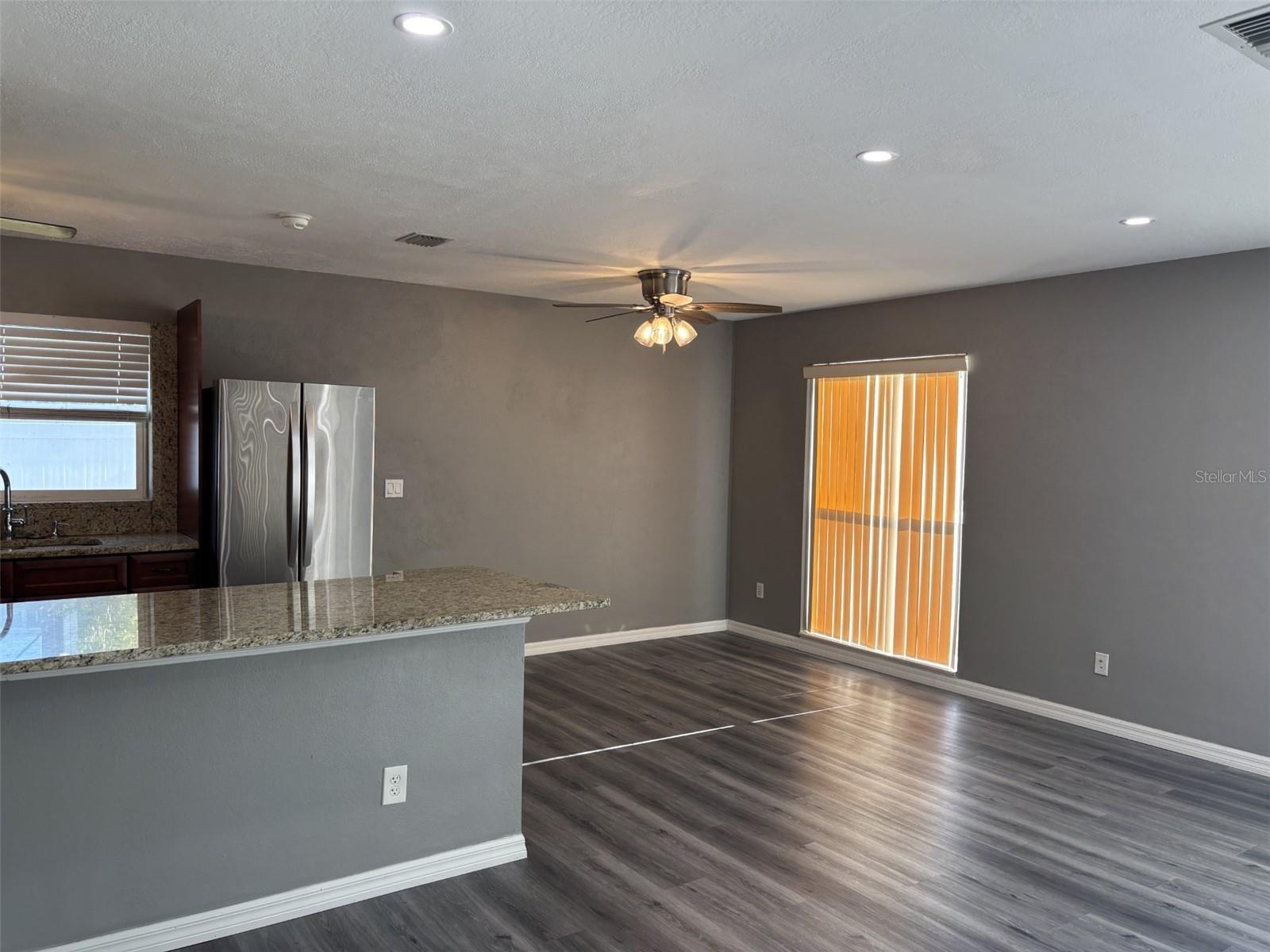 Image 5 of 23 For 4940 Shell Stream Boulevard