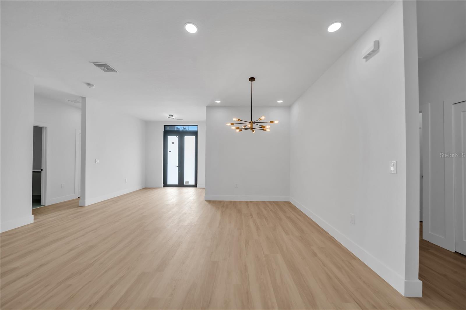 Image 10 of 47 For 1274 Ronald Street