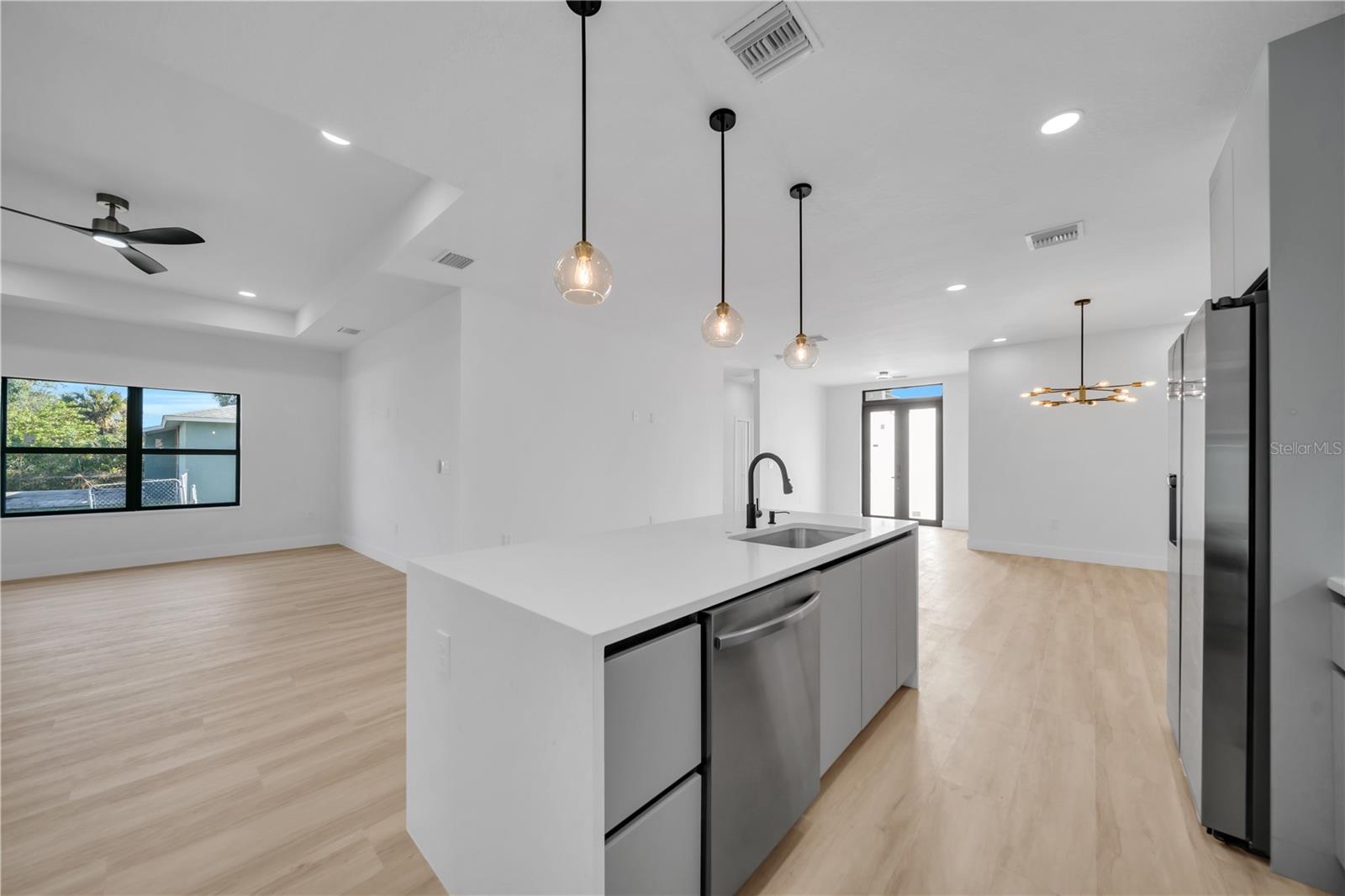 Image 11 of 47 For 1274 Ronald Street