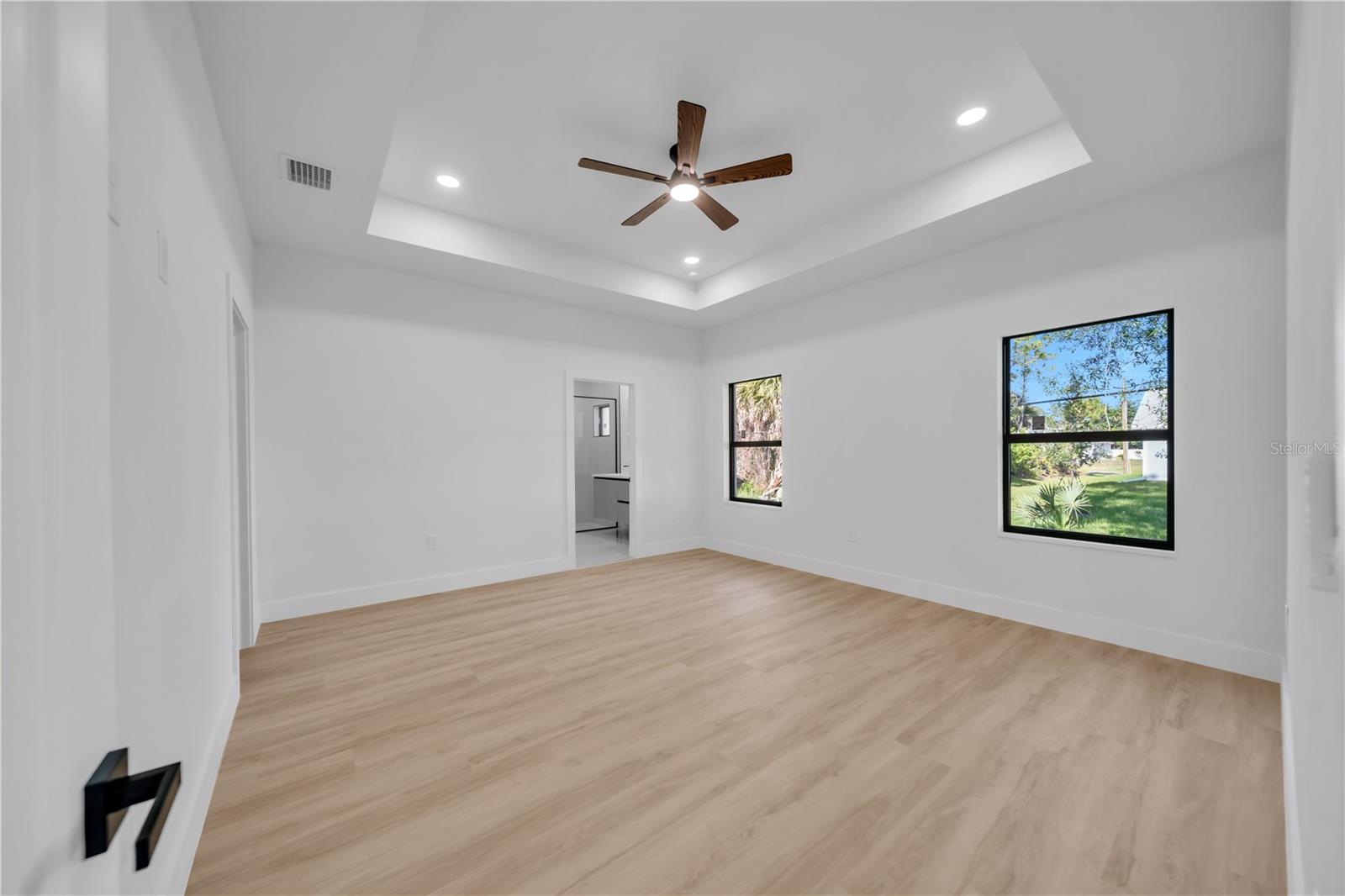 Image 16 of 47 For 1274 Ronald Street