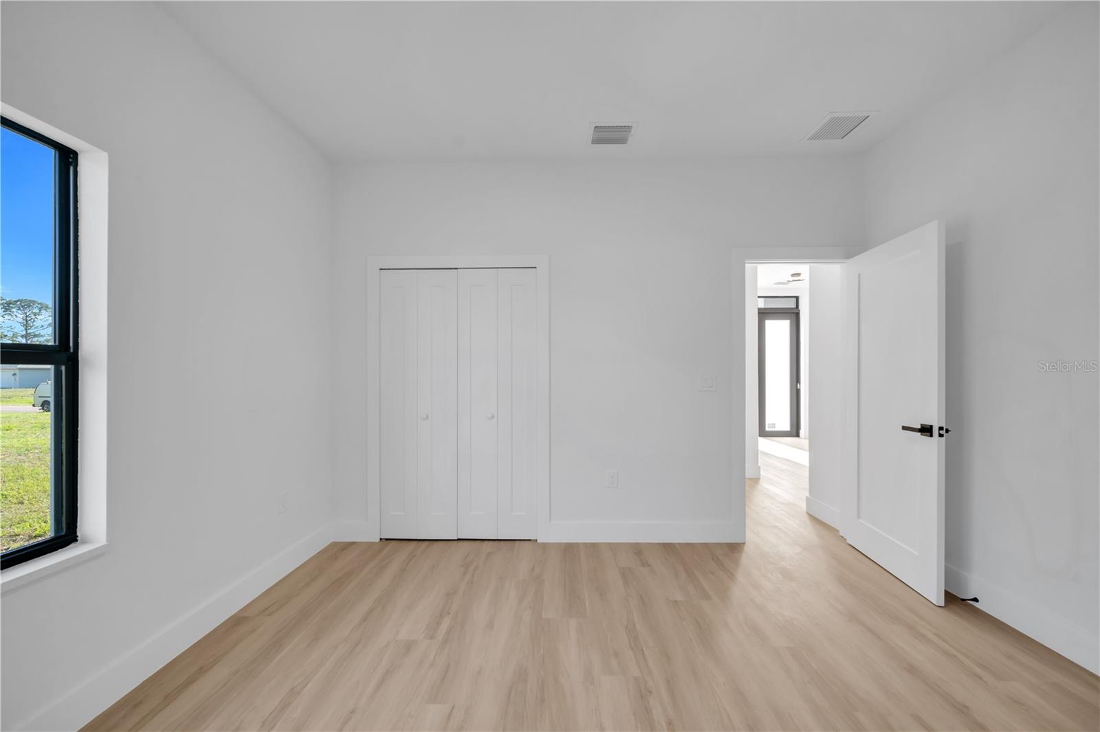 Image 19 of 47 For 1274 Ronald Street