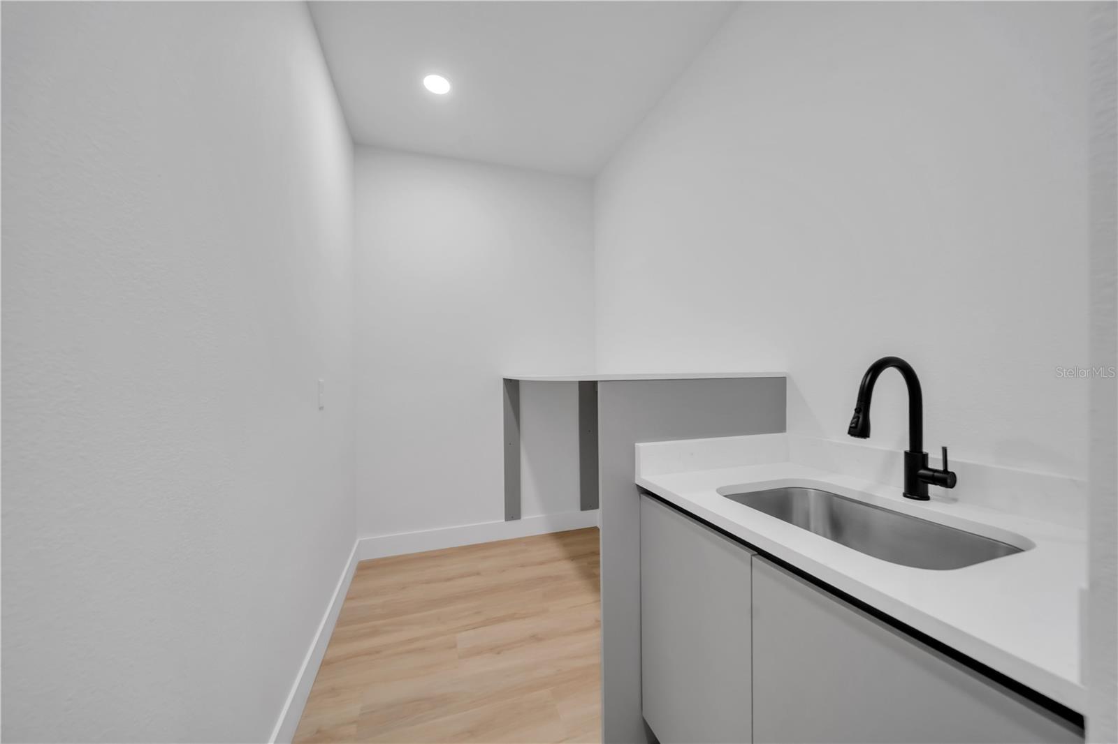 Image 33 of 47 For 1274 Ronald Street