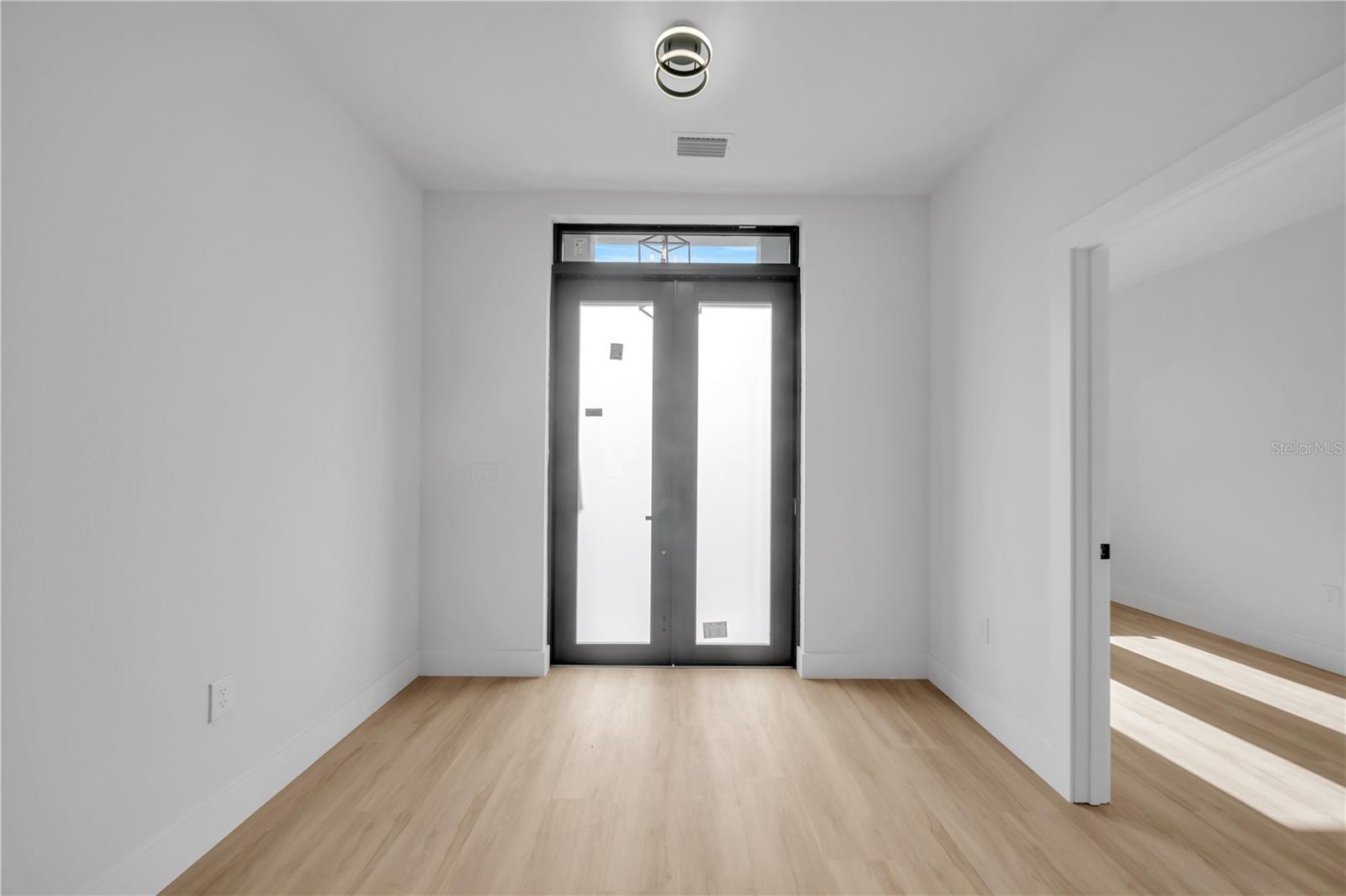 Image 5 of 47 For 1274 Ronald Street