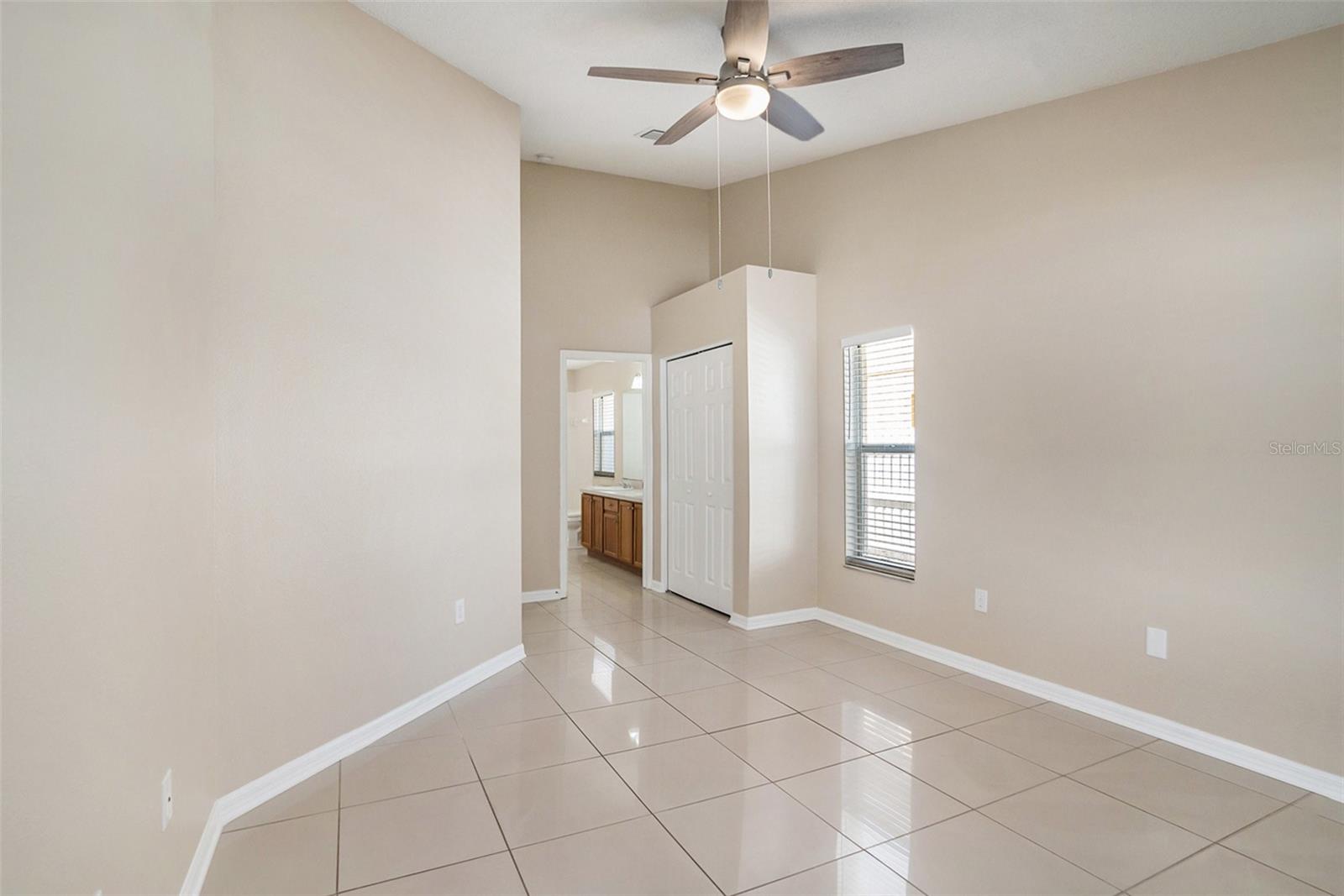 Image 15 of 25 For 12712 Longcrest Drive