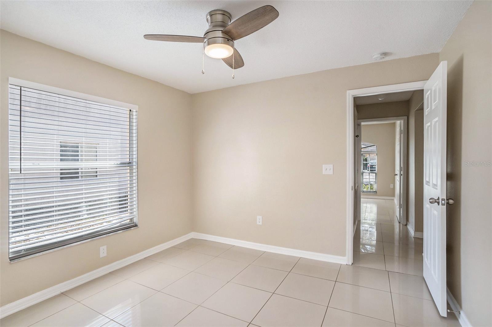 Image 19 of 25 For 12712 Longcrest Drive