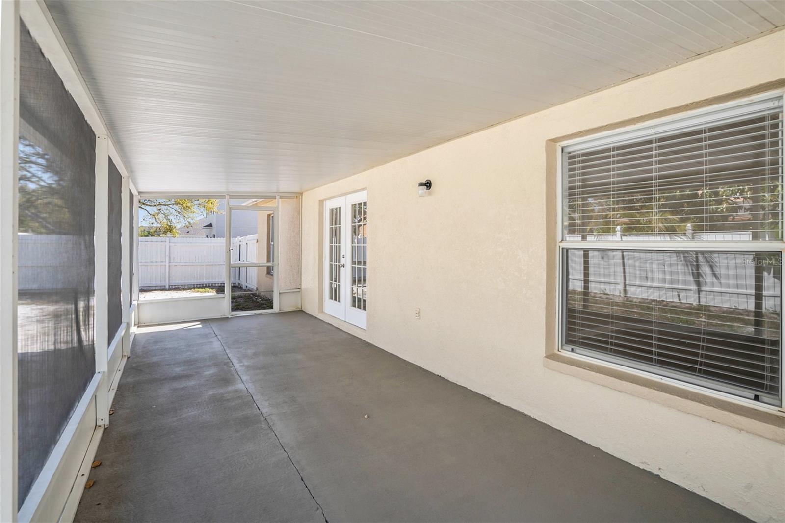 Image 23 of 25 For 12712 Longcrest Drive