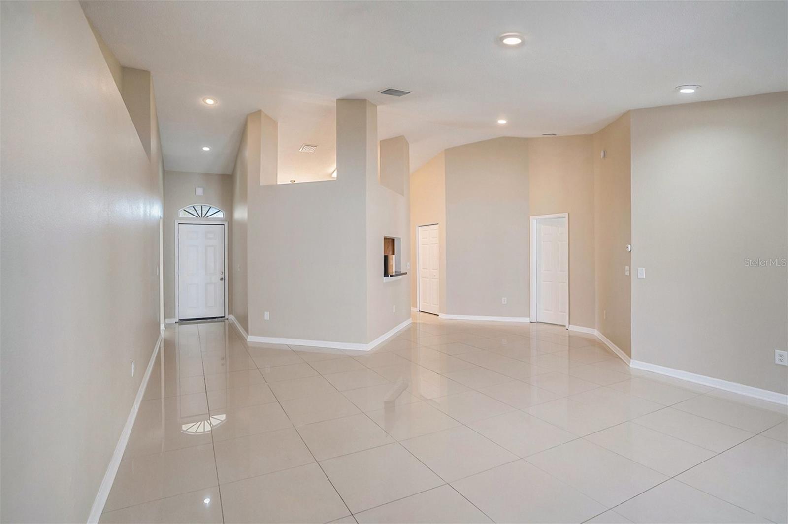 Image 6 of 25 For 12712 Longcrest Drive