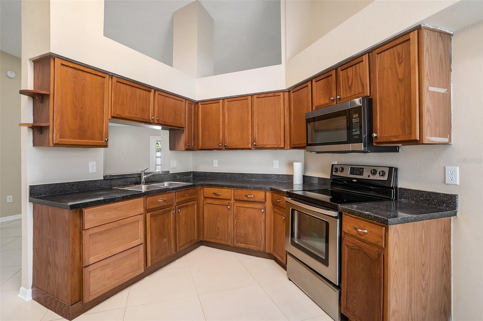 Image 9 of 25 For 12712 Longcrest Drive