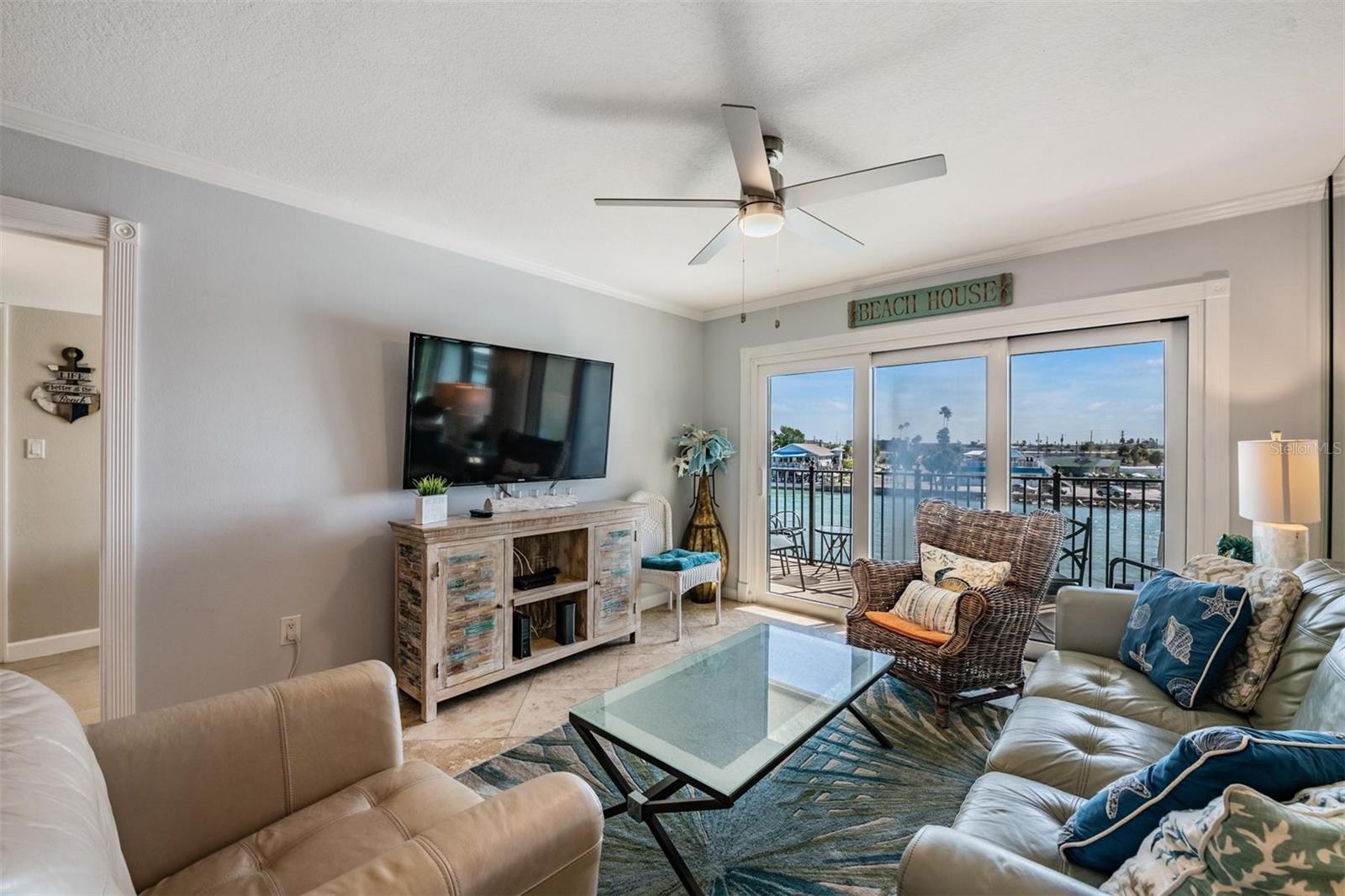 Image 18 of 55 For 7435 Bayshore Drive 303