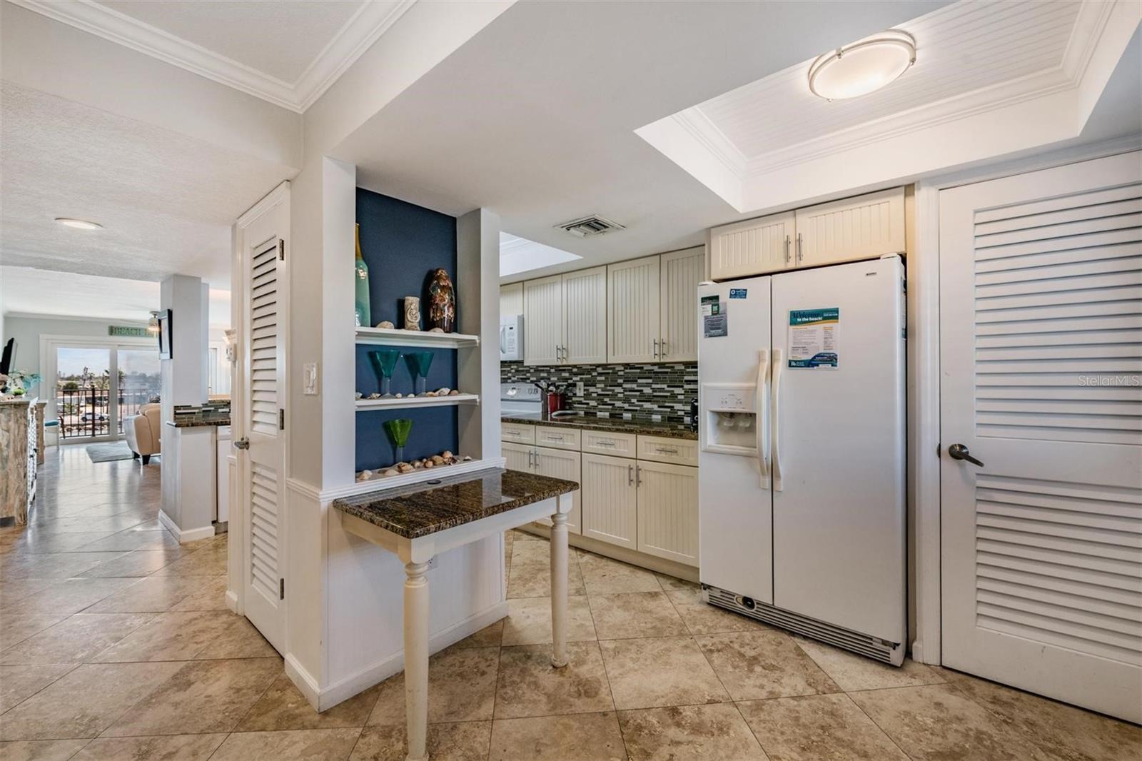 Image 5 of 55 For 7435 Bayshore Drive 303