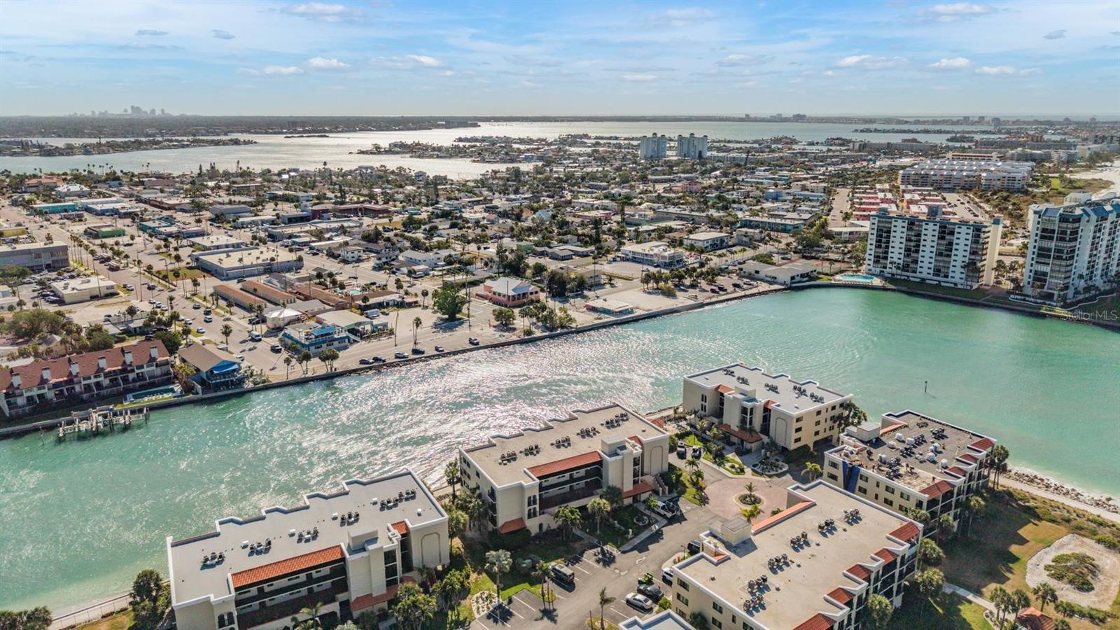 Image 52 of 55 For 7435 Bayshore Drive 303