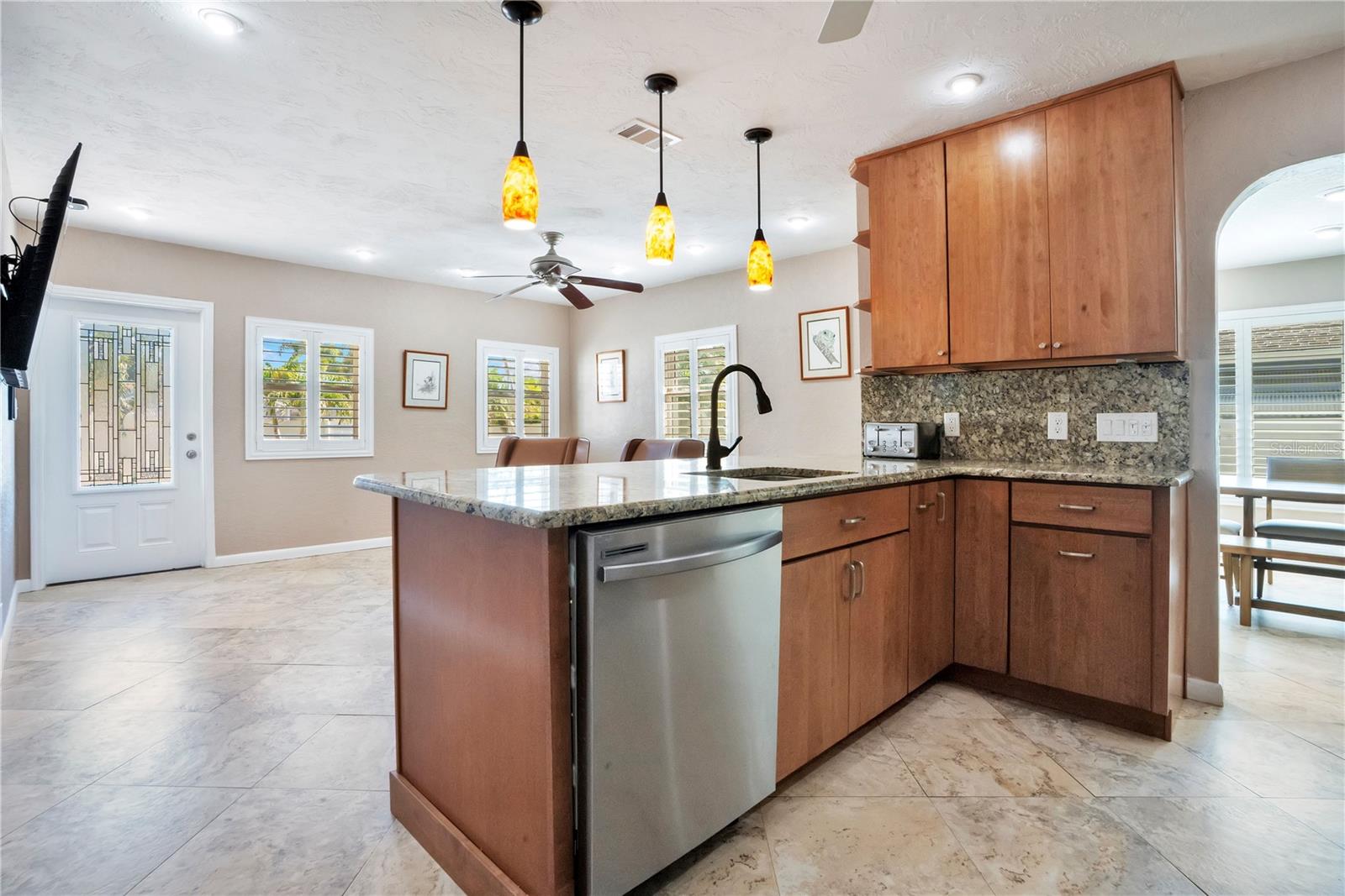 Image 16 of 45 For 145 27th Avenue N