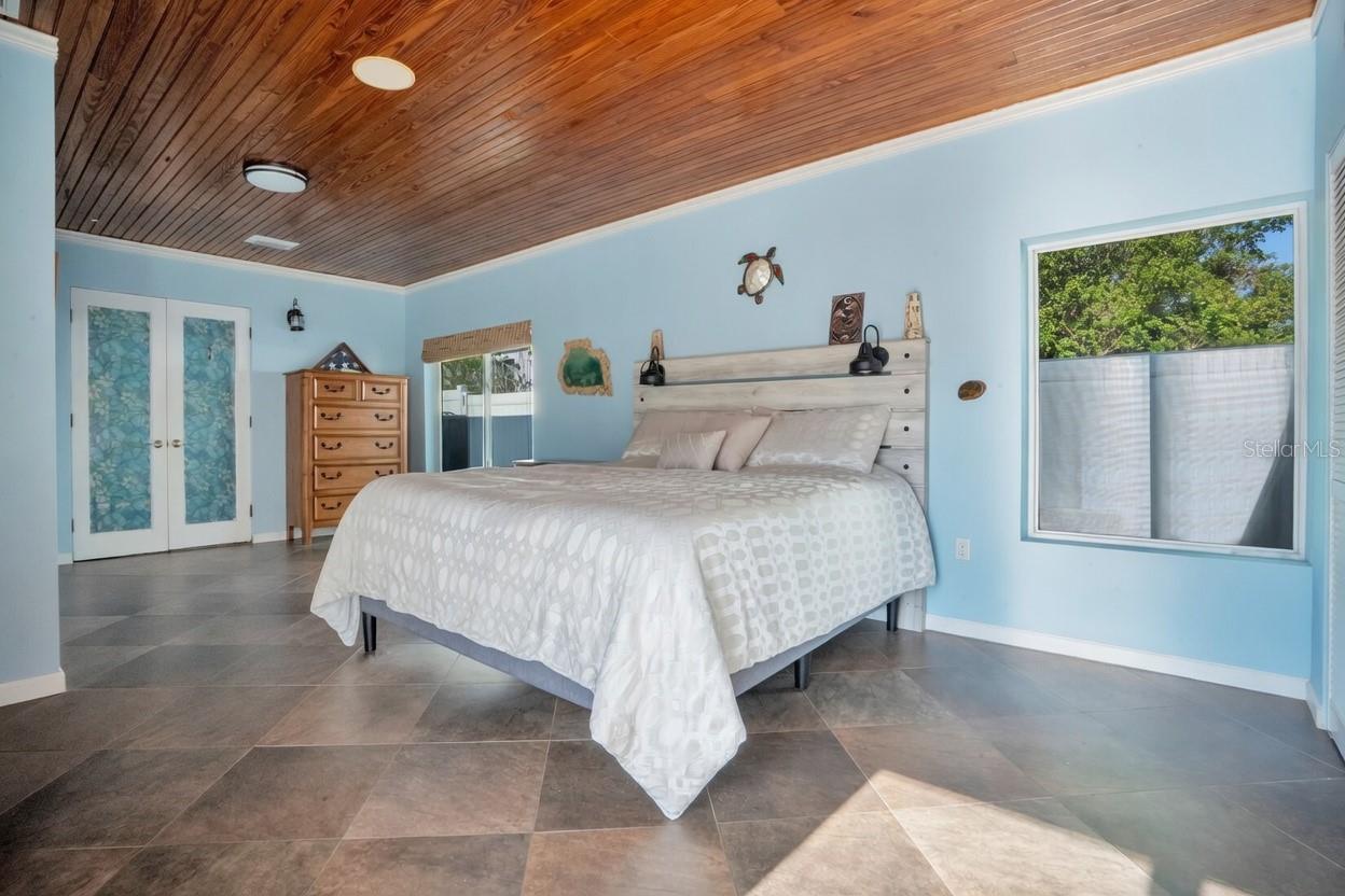 Image 18 of 45 For 145 27th Avenue N