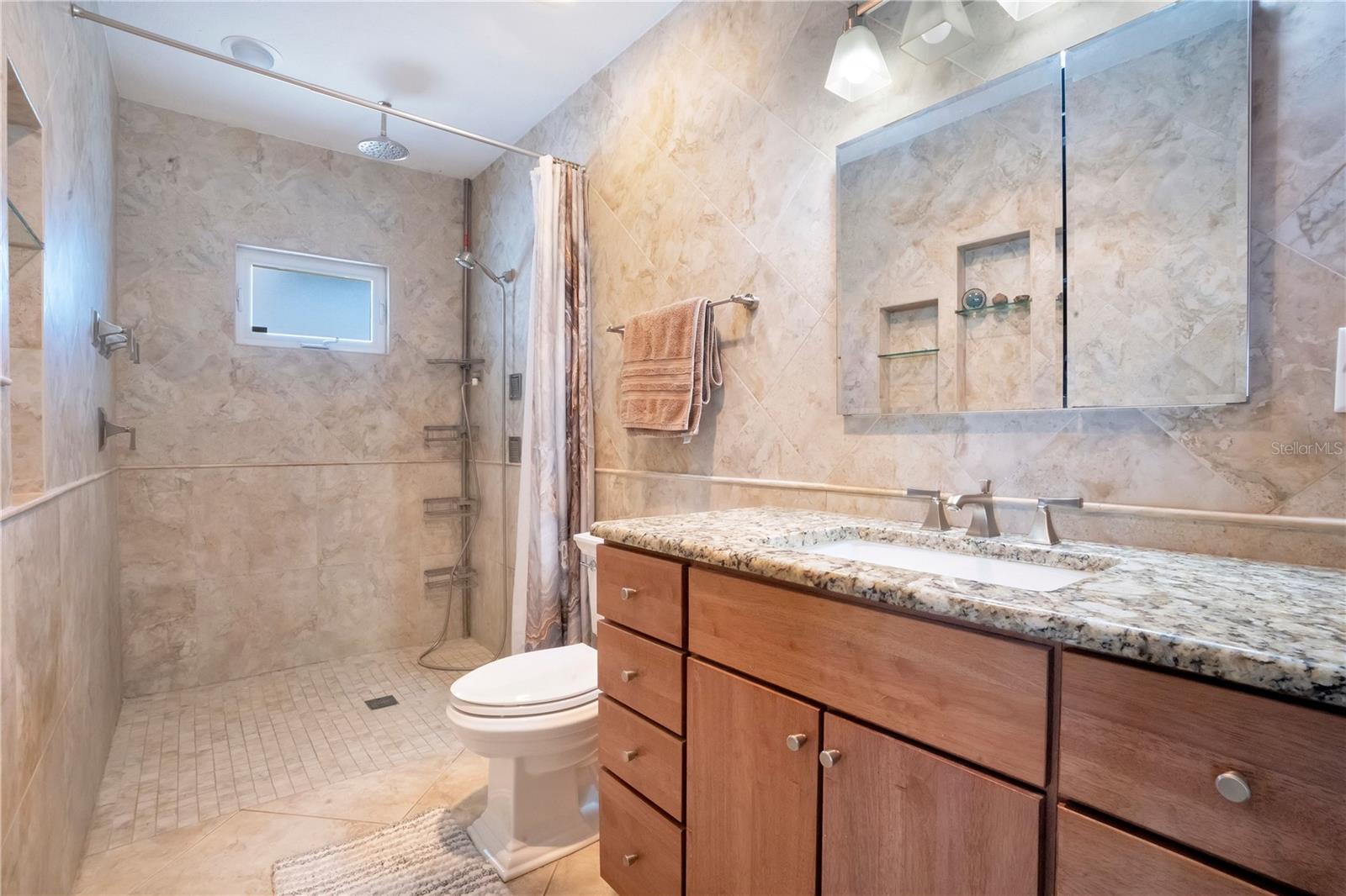 Image 23 of 45 For 145 27th Avenue N