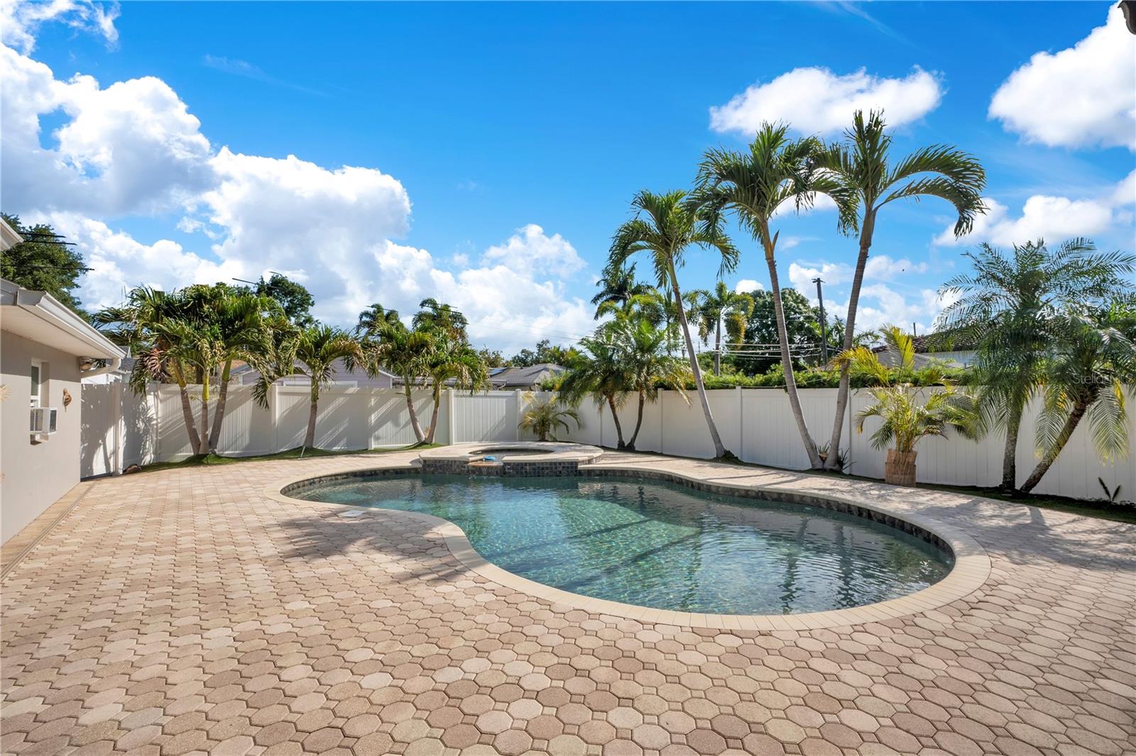 Image 30 of 45 For 145 27th Avenue N