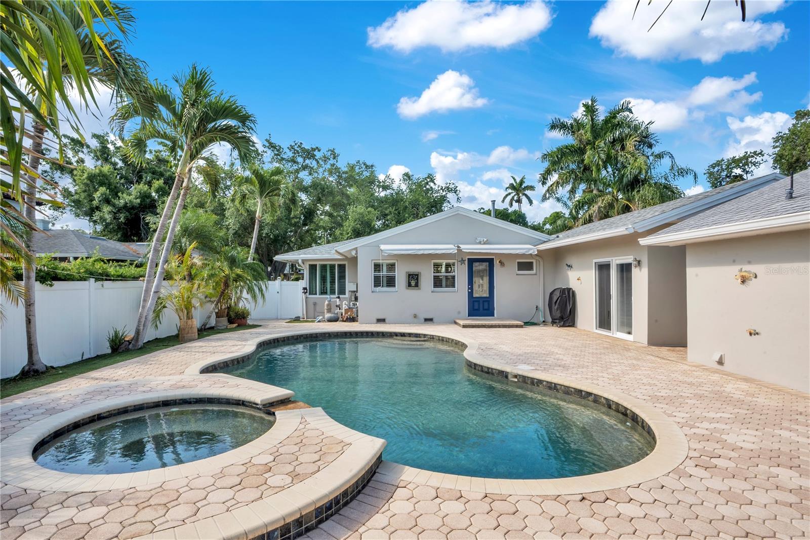 Image 34 of 45 For 145 27th Avenue N