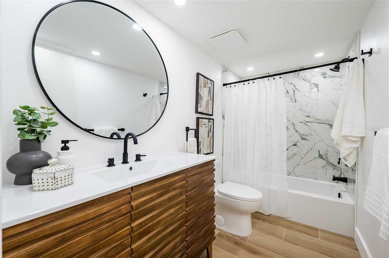 Image 19 of 29 For 2626 Cedar View Court