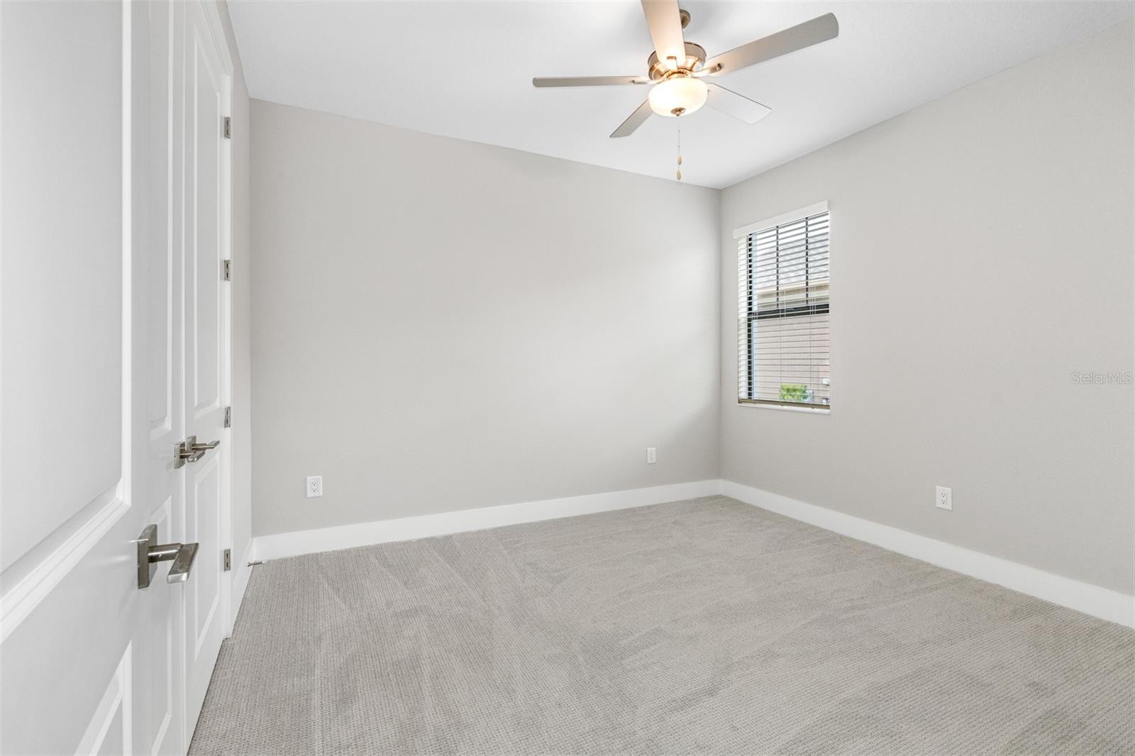 Image 11 of 13 For 5934 Summit View Drive