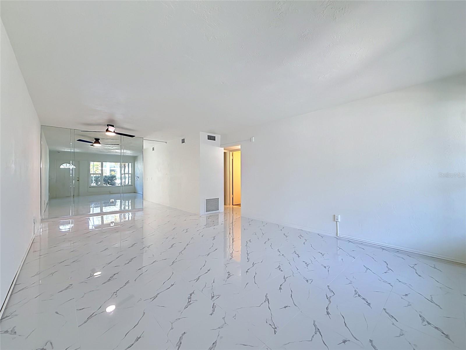 Image 11 of 36 For 4295 58th Way N 1604