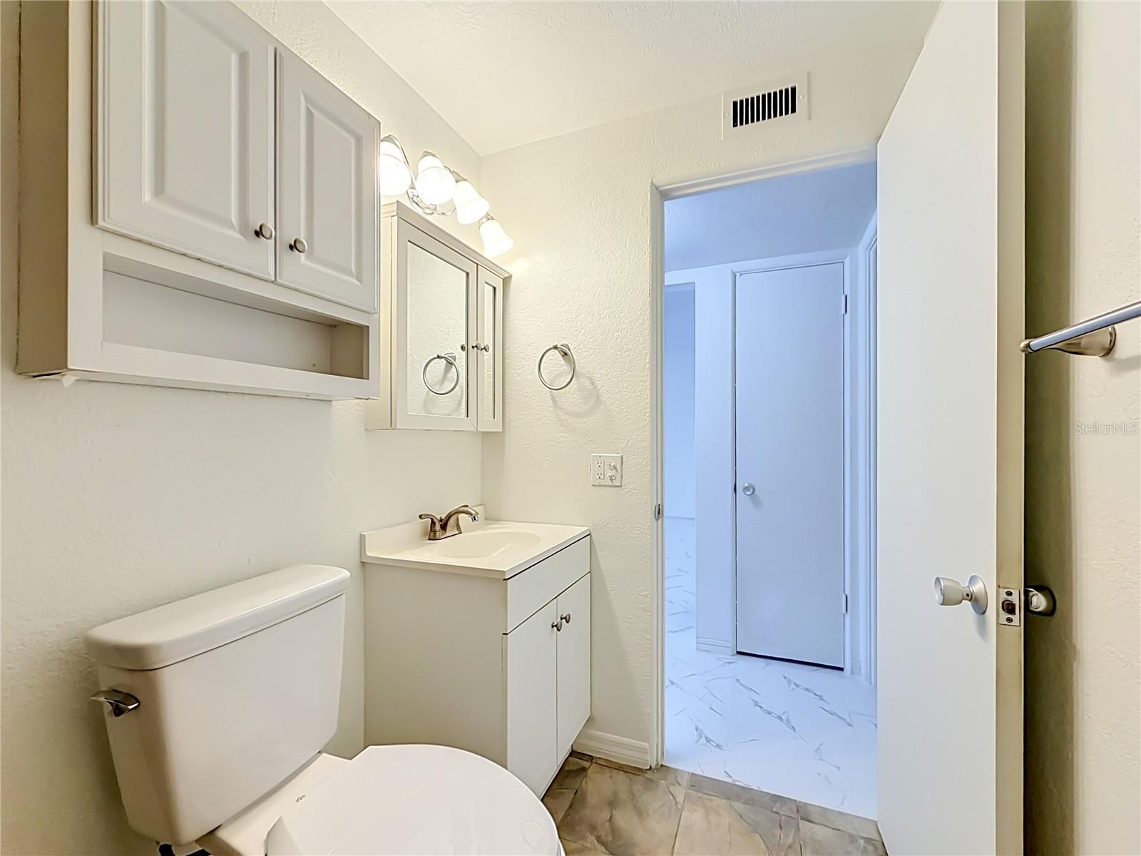 Image 19 of 36 For 4295 58th Way N 1604