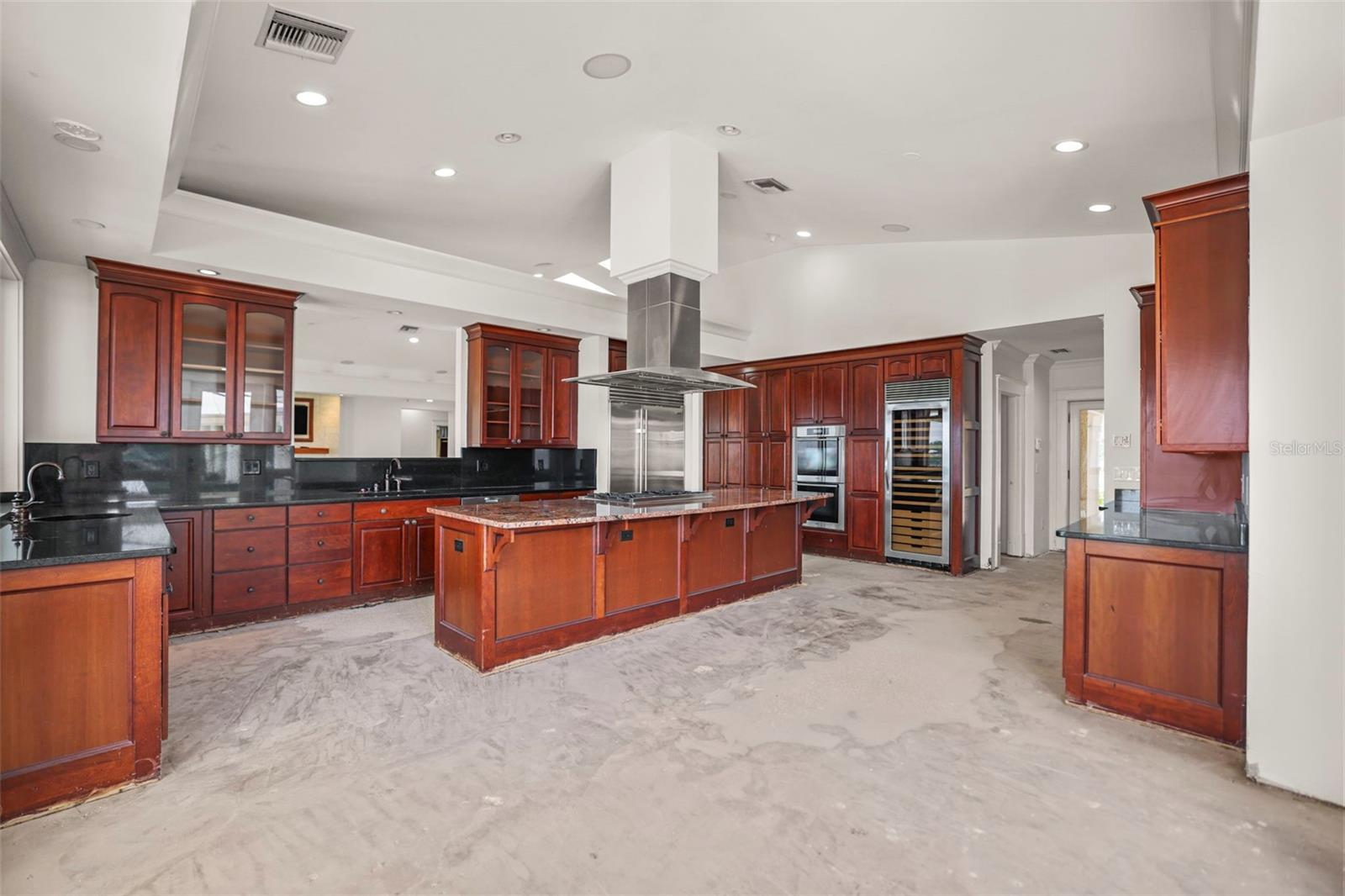 Image 12 of 96 For 1721 Gulf Road