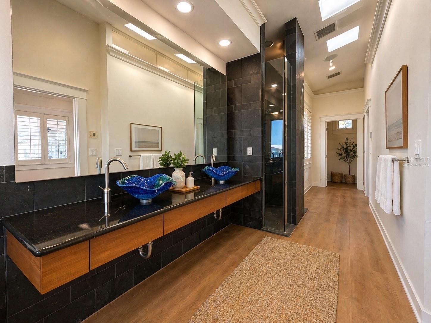 Image 28 of 96 For 1721 Gulf Road