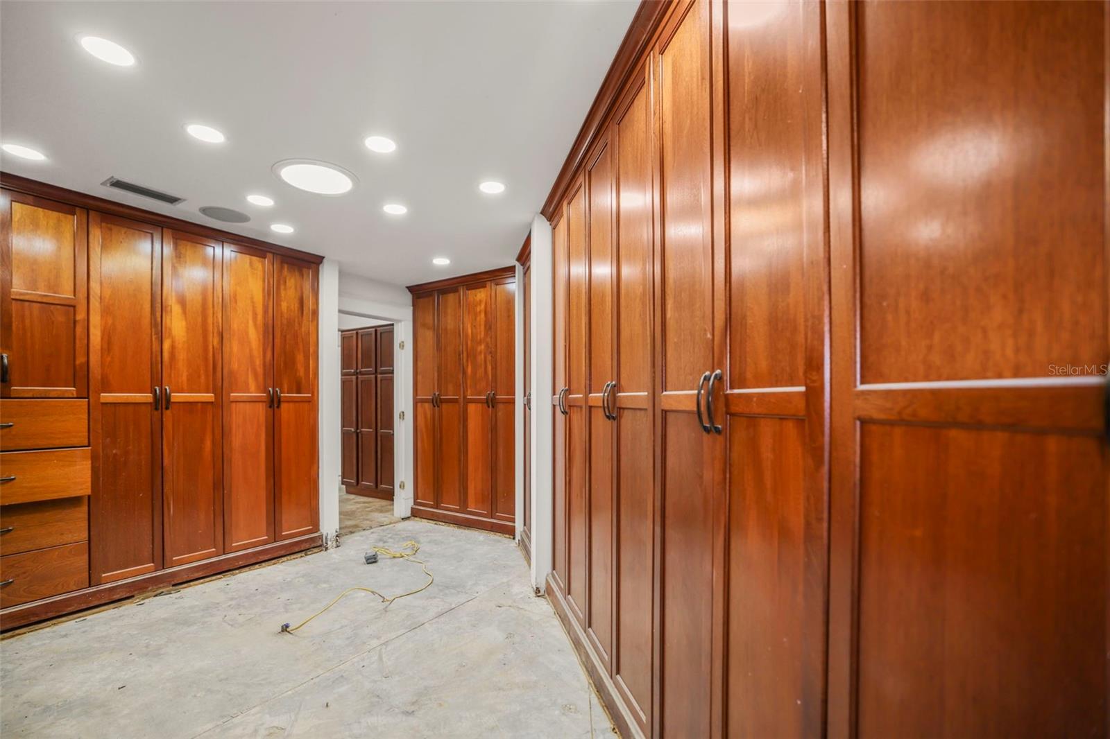 Image 33 of 96 For 1721 Gulf Road