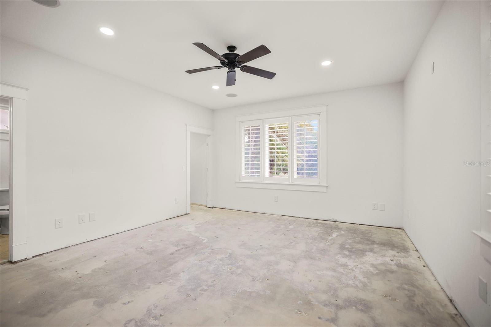 Image 36 of 96 For 1721 Gulf Road