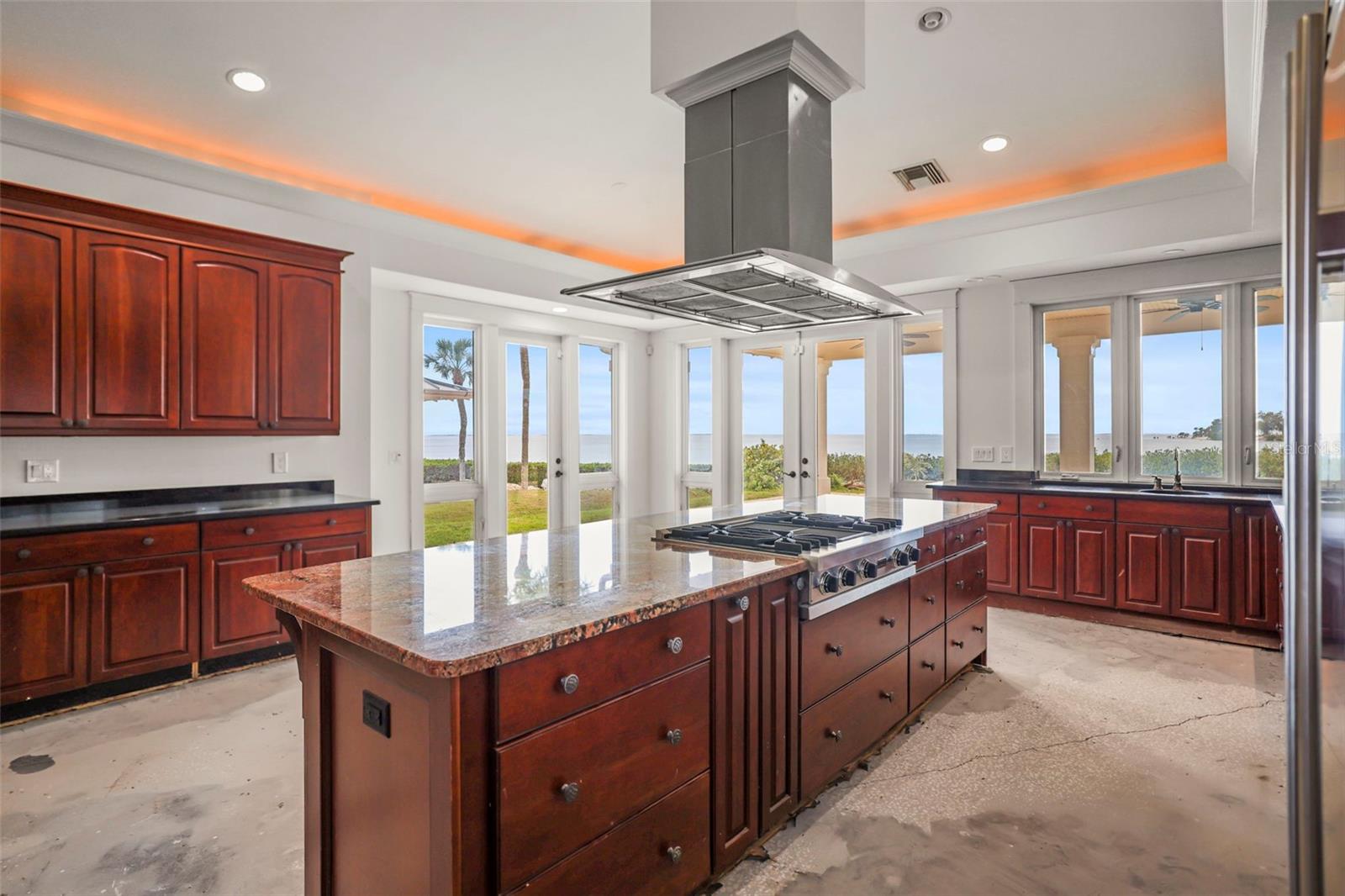 Image 8 of 96 For 1721 Gulf Road