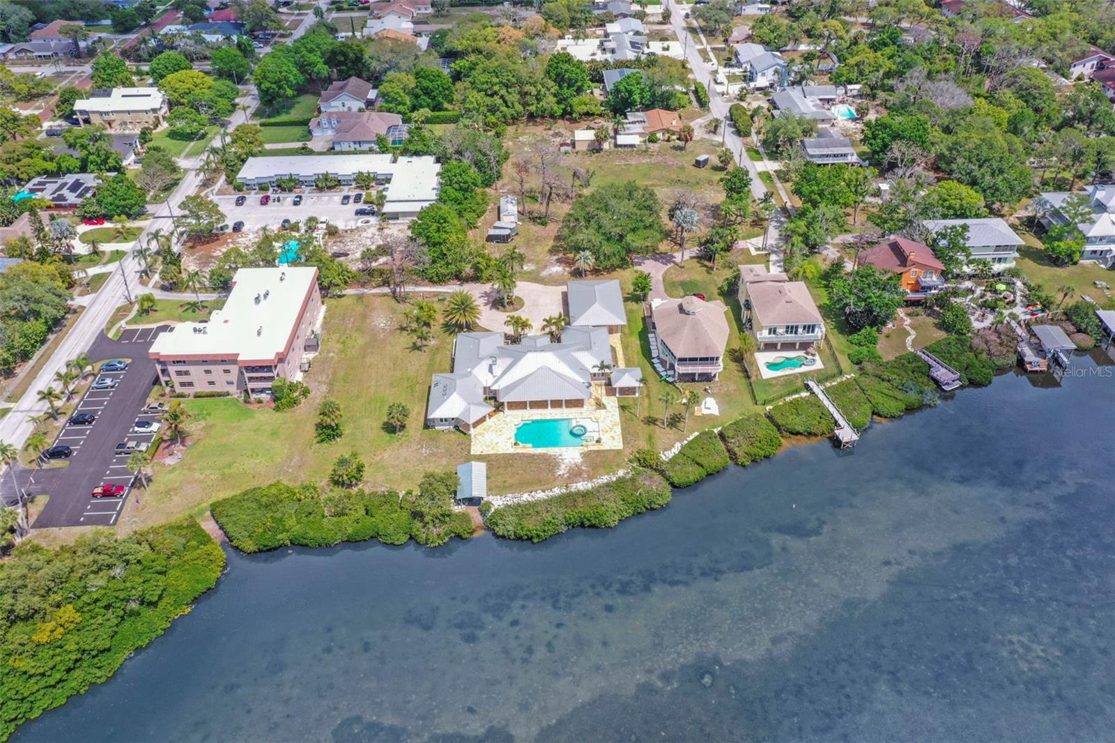 Image 82 of 96 For 1721 Gulf Road