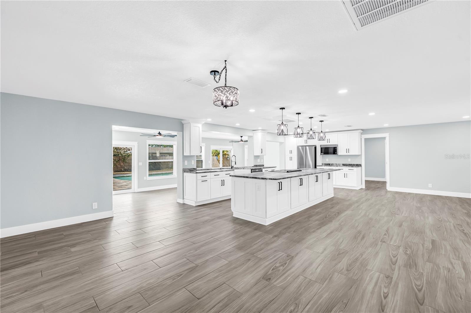 Image 15 of 88 For 12897 88th Avenue