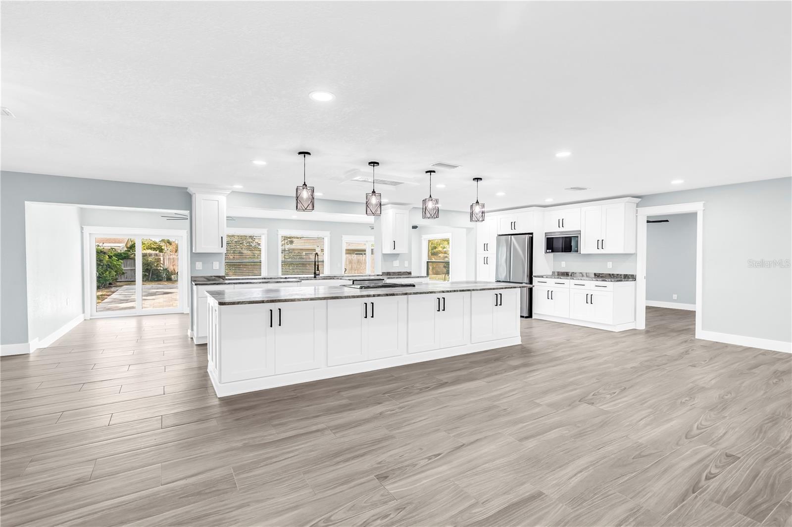 Image 22 of 88 For 12897 88th Avenue