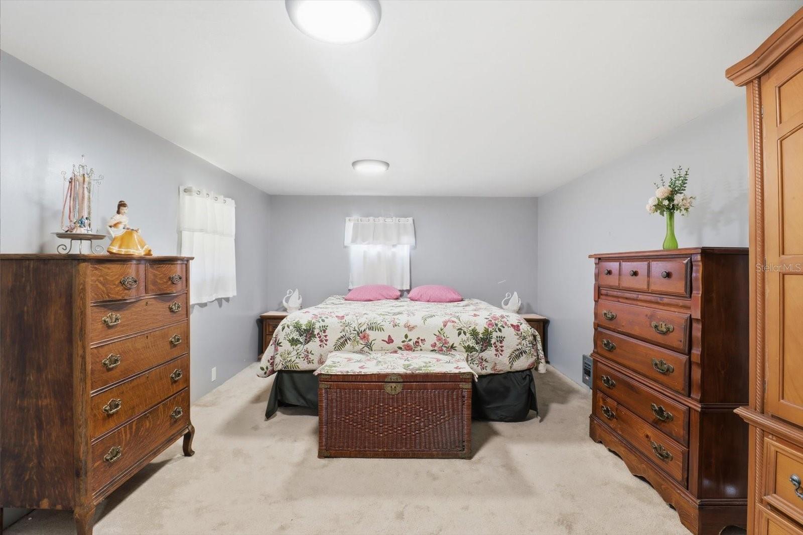 Image 19 of 45 For 12360 Redrose Avenue