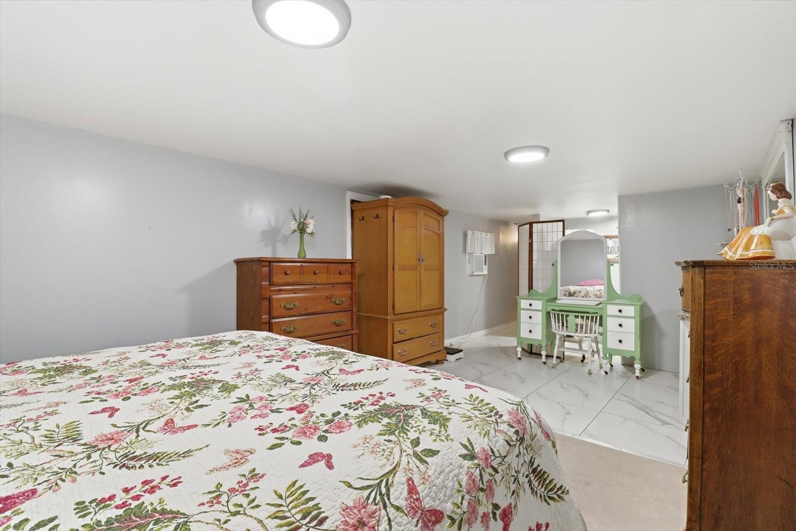 Image 20 of 45 For 12360 Redrose Avenue