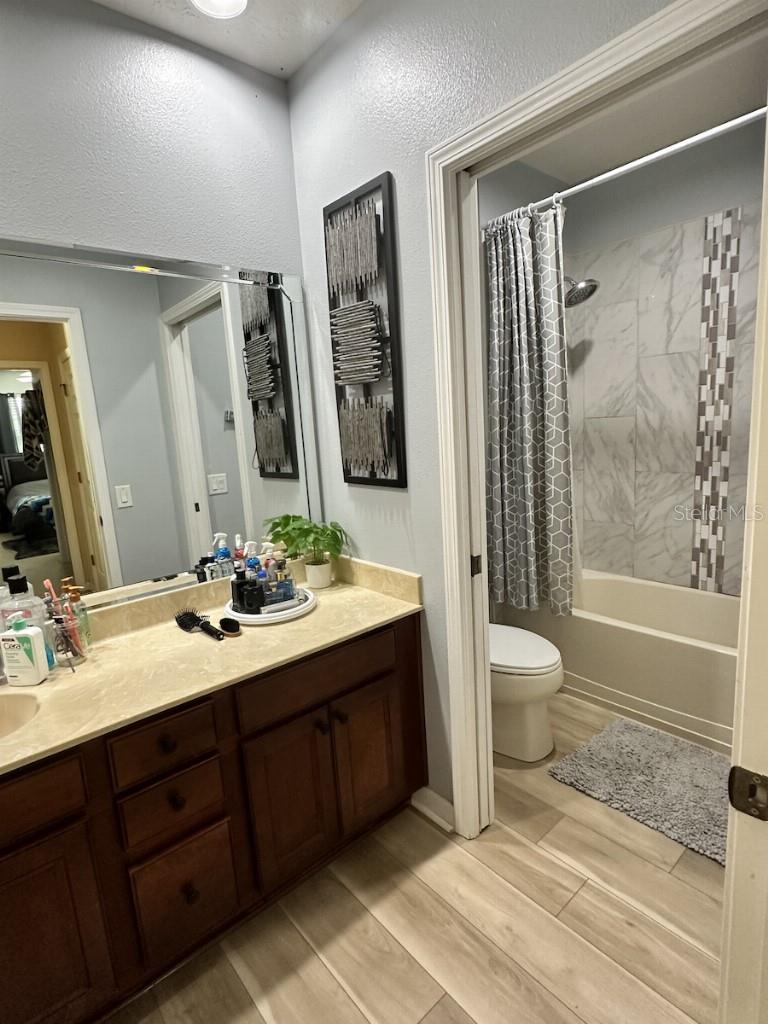 Image 12 of 22 For 11107 Green Park Circle